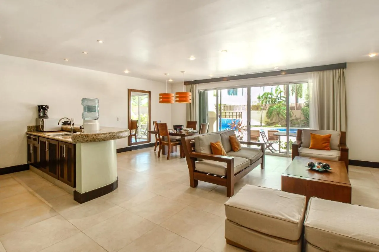 Pueblito Escondido Unit 102 Apartment Playa del Carmen